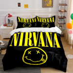 Nirvana logo must ja kollane voodipesukomplekt Voodipesukomplekt (1 tekikott, 2 padjap&uuml;&uuml;ri, tekk ei kuulu komplekti) 135x200cm yellow
