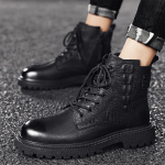 Meeste nahast k&otilde;rged saapad vabaajajalatsid Suured meeste kingad vanuses 39&ndash;46 39 must