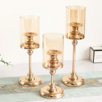 Kuldsed k&uuml;&uuml;nlajalad Metallist k&uuml;&uuml;nlajalg, lillevaas Laua keskosa S&uuml;ndmuste lilleriiuli Tee pliipulmadekoratsioon Uus 3-piece set