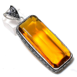 Naturaalsest tsitriinist v&auml;&auml;riskivist k&auml;sitsi valmistatud 925 sterlingh&otilde;bedast ehteripats 2,76 h3v98