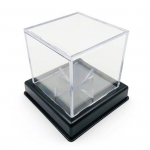 L&auml;bipaistev pesapallivitriin stabiilse p&otilde;hjaga tolmukindla UV-kindla multifunktsionaalse pesapallihoidikuga