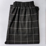 Meeste puuvillased pidžaamad &ndash; suured ruudulised elastse v&ouml;&ouml;kohaga p&uuml;ksid, mis tagavad mugavuse triibulise disainiga. Waist size 2 feet 1-3 feet 4