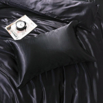 Siidist padjap&uuml;&uuml;r Siidist siidist padjap&uuml;&uuml;r koos 48*74cm &uuml;he ilupadjaga suvine kahepoolne 48cmX74cm