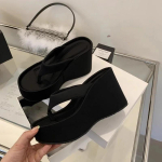 Disain Suvised Paksude Taldadega Naiste Sussid Moodsad Platvormkiilud K&otilde;rge Kontsaga H&otilde;bedased Daamide Kingad Zapatillas De Mujer 39 gray