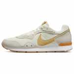Nike Venture Runner Kulumiskindlad Libisemiskindlad Madalad Retro Hallid Tossud CK2944-100 42.5