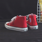 Meeste ja naiste vulkaniseeritud kingad K&otilde;rge &uuml;laosaga l&otilde;uendist kingad Tudengite mitmek&uuml;lgsed riidest kingad S&uuml;gis uus paar 40 must