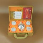 Kvaliteetne Sterling H&otilde;bedast Teekomplekt - 6-osaline K&auml;sit&ouml;&ouml;na Valmistatud Teekann ja Kung Fu Teetassid &Auml;rikingitus