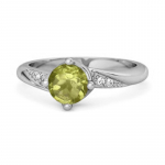 Peridoot Klassikaline Solitaire Accenti CZ-ga S&otilde;rmus -925 Sterling H&otilde;be 9