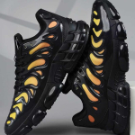 Unisex tossud meeste moekad pehmendusega jooksujalatsid spordijalatsid vabaaja meeste jalatsid naiste tossud 44 black