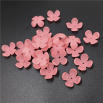 Helmed 4 kroonlehega Lilled Fashion Floret mahuti materjalid 20tk j&auml;&auml;tunud 15mm k&auml;ev&otilde;ru kaelakee DIY ehted tarvikud K&auml;sitsi valmistatud sooja v&auml;rvi akr&uuml;&uuml;l arbuusipunane v&auml;rv