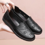 Keskealiste ja eakate naiste kevadised pealepandavad kingad, ema mugavad hingavad v&auml;ljal&otilde;igatud kingad, vanaema madalad libisemiskindlad mokassiinid 35 must