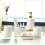 Vannitoakomplekt kandikuga Golden Stripes, keraamiline du&scaron;igeelipudel, k&auml;tepesuvedelik, pudel, seebin&otilde;ud, suuvee tass, tualett-tarbed