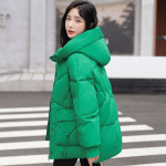 Punased l&auml;ikivad talvised moe uus Korea versioon, paksendatud lahtised suured, polsterdatud puuvillased naisteriided 4XL roheline