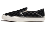 Vans Classic Slip On ruuduline 'Must' VN0A4BX8T5O 43