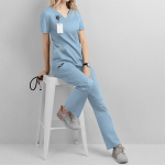 Naiste meditsiinilise vormikoorija komplekt Medical Scrubs &uuml;lemised p&uuml;ksid, riidest V-kaelusega n&ouml;&ouml;riga p&uuml;ksid XL helesinine v&auml;rv
