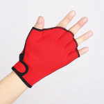 Aqua Gloves, aeru, neopreenist vees ujumise treeningkindad t&auml;iskasvanutele S punane
