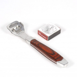 Surnud naha eemaldaja l&otilde;ikur pardel Foot kaabits (Jalaga kaabitsa tera surnud naha h&otilde;&otilde;rumine)