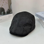 Tikandiga m&uuml;ts ees ja taga saab kanda suvise baretina, Korea versioon moes must