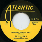 7-tolline plaat RUTH BROWN, BUDO JOHNSON'S ORCHESTR - Teardrops From My Eyes / As Long As ATLANTIC919 Atlantic 1961 UK Blues