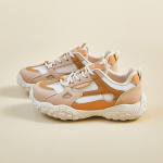 Uued naiste suvised isa-tennised &otilde;pilastele sportimiseks ja vabaajaks, t&auml;navamood, v&otilde;rk, hingavad ja k&otilde;rgendatud 40