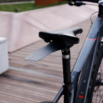 Jalgratta sadula poritiib maantee m&auml;gijalgratta poritiib, tagumine porikaitse tiib plastikust jalgratta sadula poritiiba enduro osad