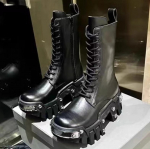 Moodne paar Moodne platvormsaabas Meeste Naiste Punk T&ouml;&ouml;riistasaapad Meeste Tume Roki Mootorratturi Saapad Kvaliteetsed Neetidega Saapad Botas Hombre 37