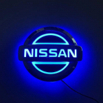 CFFWJL1 5D LED Auto Tagumine Embleem M&auml;rk Kleebis Valgus Nissan Qashqai Teana X-Trail Juke Sentra Sylphy Almera Versa Logo Tarvikud 10.6x9 h&otilde;be