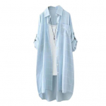 Lahtine, suures suuruses, pikkusega pleed, alla keeratav krae, keskmine &uuml;herealine, &auml;&auml;ristatud &auml;&auml;ris, tr&uuml;kitud rinnatasku, pikkade varrukatega mansetin&ouml;&ouml;p S valge