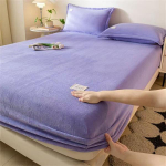 Kvaliteetne pehme sametist voodilina elastsete ribadega libisemiskindlad reguleeritavad madratsikatted &uuml;hele kaheinimesevoodile, 160x200 cm Bed sheet (150x200x25cm) helelilla v&auml;rv