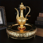 Komplekt T&uuml;rgi veinikomplekt Euroopa stiilis metallist veinikomplekt koju ja restorani kaunistamiseks Euroopa stiilis veinipoti ja tasside komplekt Luksuslik veinikomplekt Kodukaunistus