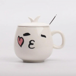 300ML kaanega kruus ja lusikas, loominguline emotsioon, keraamiline tass, kohvi-vee tass, hulgim&uuml;&uuml;k, piima-mokka tass 300ML