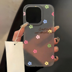 Mobiiltelefoni&uuml;mbrised iPhone 11 13 15 Pro Max 12 14 Pro Max &uuml;mbrisele iPhone 16 15 Plus 13 Pro 12 j&auml;&auml;tunud tekstuuriga maalitud koomiksililled iPhone 11 valge