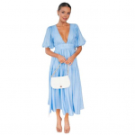 Naiste boheemlaslik pikk kleit s&uuml;gava V-kaeluse, puhvis l&uuml;hikeste varrukate ja lehviva seelikuga. Suvine astmeline A-l&otilde;ikeline midikleit. XL lilla