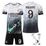 Real Madrid Mbappe M&auml;lestusv&auml;ljaanne Laste Jalgpallis&auml;rgi Komplekt Mitmev&auml;rviline Spordir&otilde;ivad 120-130 CM mitmev&auml;rviline