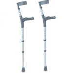 Nrs Healthcare'i reguleeritava k&otilde;rgusega kargud mugava k&auml;epidemega. Reguleeritav k&otilde;rgus 68&ndash;93,5 cm (27&ndash;94 cm).