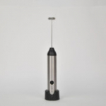 Elektriline laetav piimavahustaja LEBENLANG USB-&uuml;henduse ja lisavispiliga komplektis.