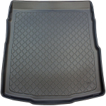 Pagasiruumi vaip Volkswagen Passat B8 Sedan alates 2014a. (&uuml;lemine osa / versioon standardse varurattaga)