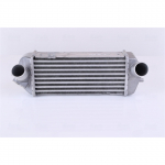 Kompressori&otilde;hu radiaator NISSENS 96558