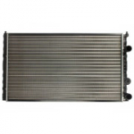 Radiaator, mootorijahutus THERMOTEC D7W030TT