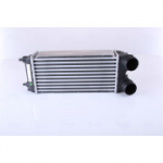 Kompressori&otilde;hu radiaator NISSENS 96553