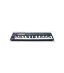 NOVATION FLKey 61 - Kontroler klawiatury MIDI