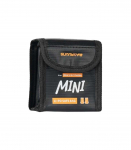 Etui on the Mini 5 Pro's Sunnylife battery (on 2 batteries)