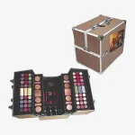 2K Super Model Beauty Train Case
