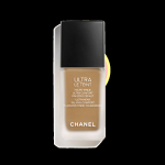Chanel Ultra Le Teint Flawless Finish Fluid Foundation kauakestev t&auml;iustav kreempuuder, matt helendav efekt, toon: BD121, 30 ml