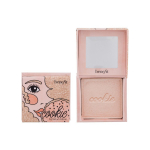 Benefit Cookie Golden Pearl Highlighter pulber, mis annab kuldse p&auml;rli varjundi s&auml;ra, 8 g