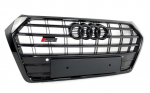 Audi Q5 grill must l&auml;ikiv