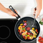 Frying pan Tefal Titanium Force 24cm