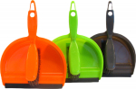 Brush+scoop with short plastic handle + rubber rim SAUBER