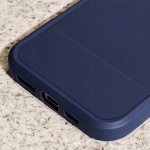 Apple Nakładka Simple Carbon do iPhone 17 Pro Max 6.9'' niebieska