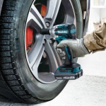 Makita DTW210RFJ Cordless Impact Driver 18V